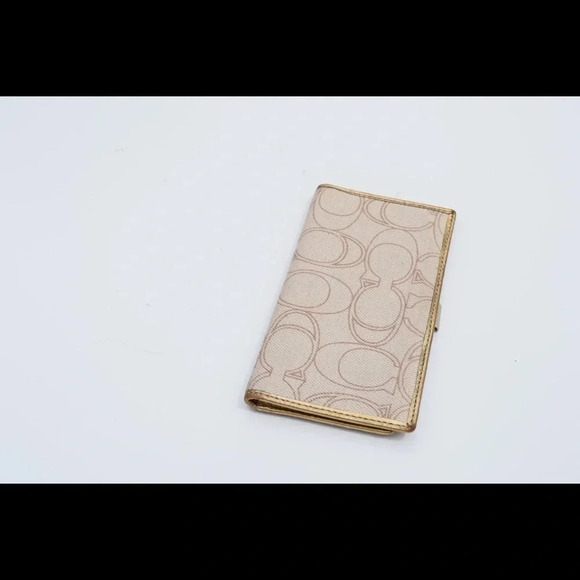 Coach signature logo check book cover - Picture 1 of 7